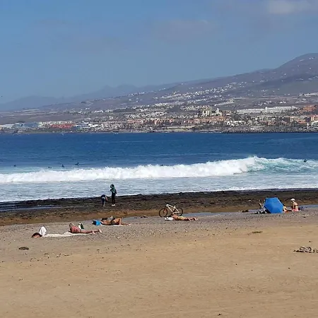 Great Beachside Duplex In Playa De Americas アデヘ