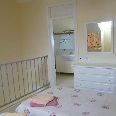 Great Beachside Duplex In Playa De Americas 阿德耶
